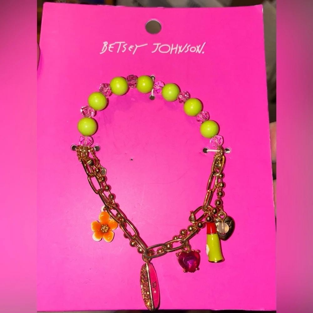 BETSEY JOHNSON Southwestern Theme Stretch Multi-Charm Bracelet W/ Beads NEW NWT